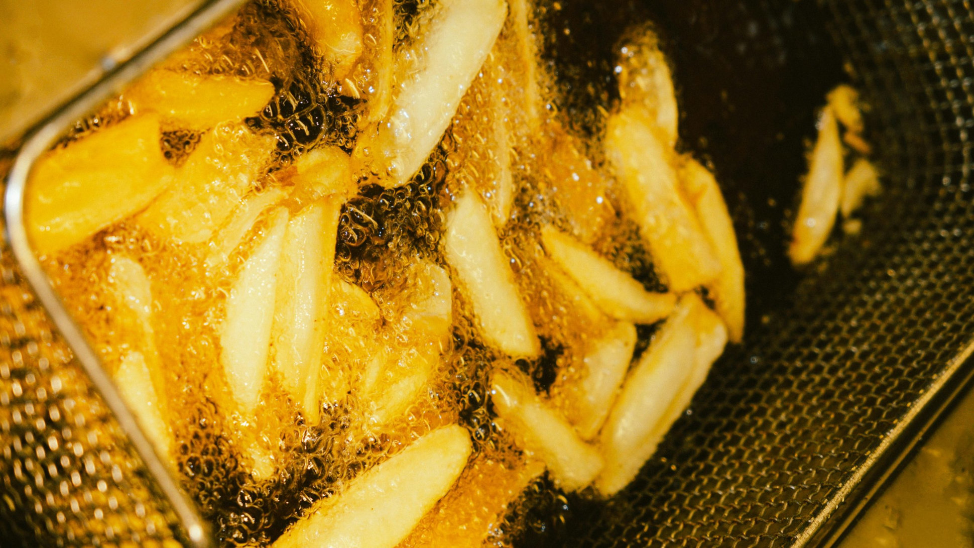 Frying Oil Savings for Restaurants - Cut Fry Costs | Frylow America